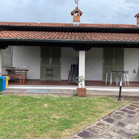 Caroline Home Anzano Del Parco Exterior photo